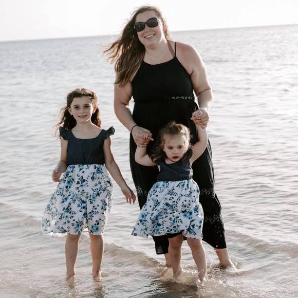 Meet your Posher, Alyssa - Picture 1 of 1